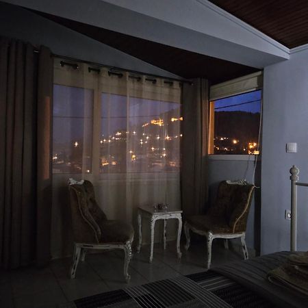 Ferienwohnung Με Θέα Το Κάστρο Nafpaktos Exterior foto